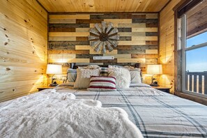 3 dormitorios, tabla de planchar con plancha, cuna de viaje