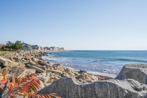 Second floor ocean views w/ kitchenette private deck!
