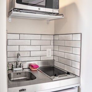 爐具、咖啡機/沖茶器、廚房用具/餐具/器皿