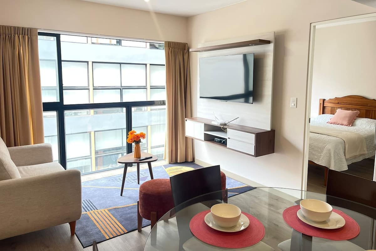Appartement Tradition | 1 chambre, couette en duvet d'oie, bureau