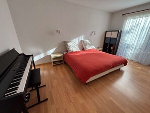 5 habitaciones y wifi gratis 