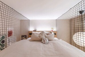 1 bedroom, iron/ironing board, travel crib, WiFi