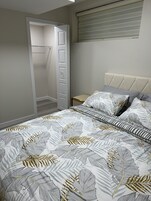 Ropa de cama de alta calidad, cubrecamas y colchones con efecto memoria 