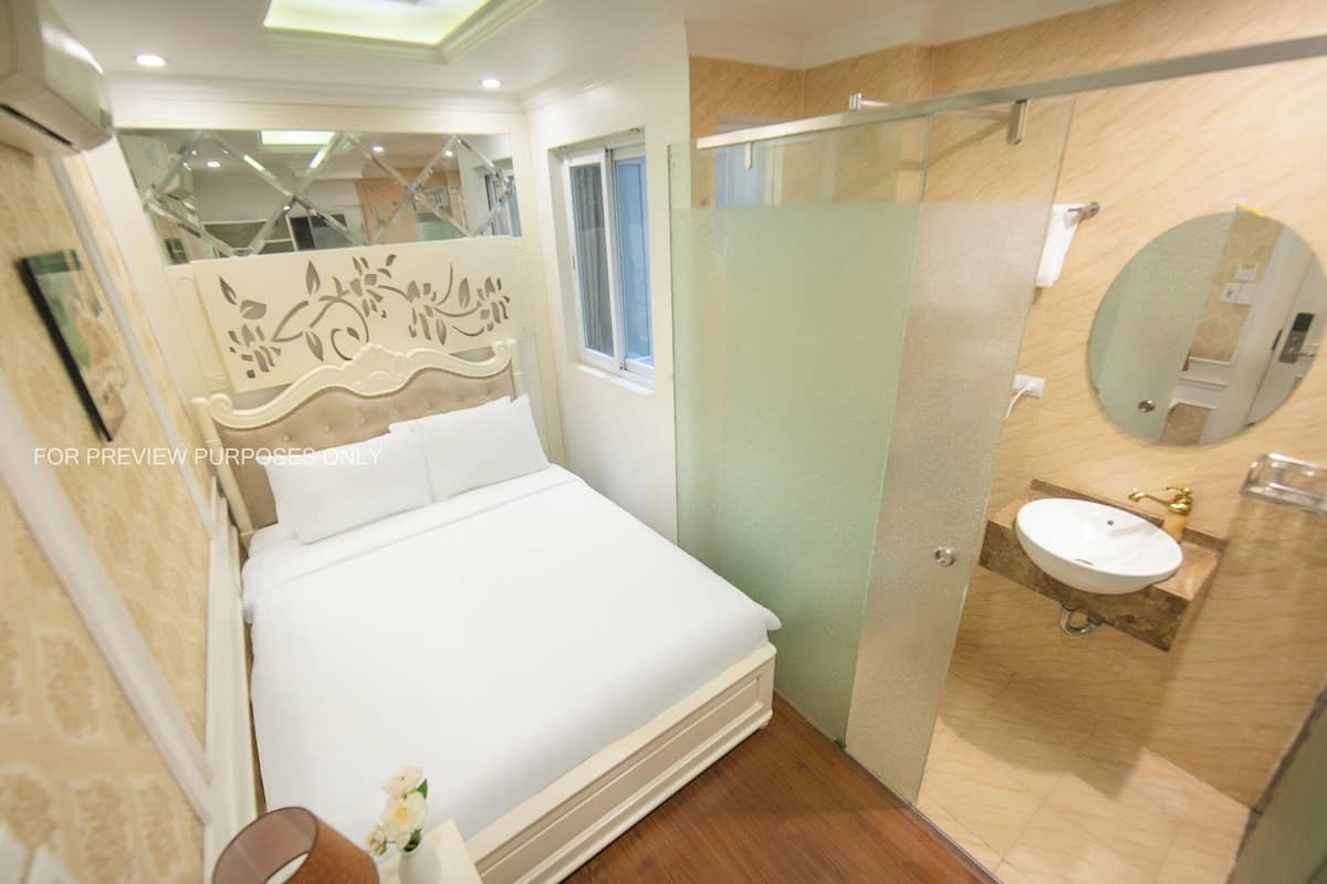 Habitación individual estándar, 1 cama matrimonial, sin ventanas, en edificio contiguo | 1 habitación, ropa de cama hipoalergénica y camas con efecto memoria