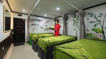 Soins corporels, massages aux pierres chaudes, massages suédois