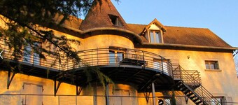 Cottage 'Le Gite De La Tour' with Private Terrace, Private Garden and Wi-Fi