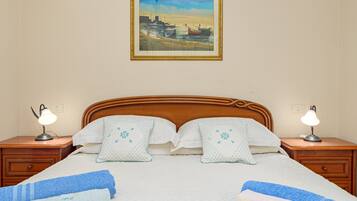 1 Schlafzimmer, Bügeleisen/Bügelbrett, Bettwäsche