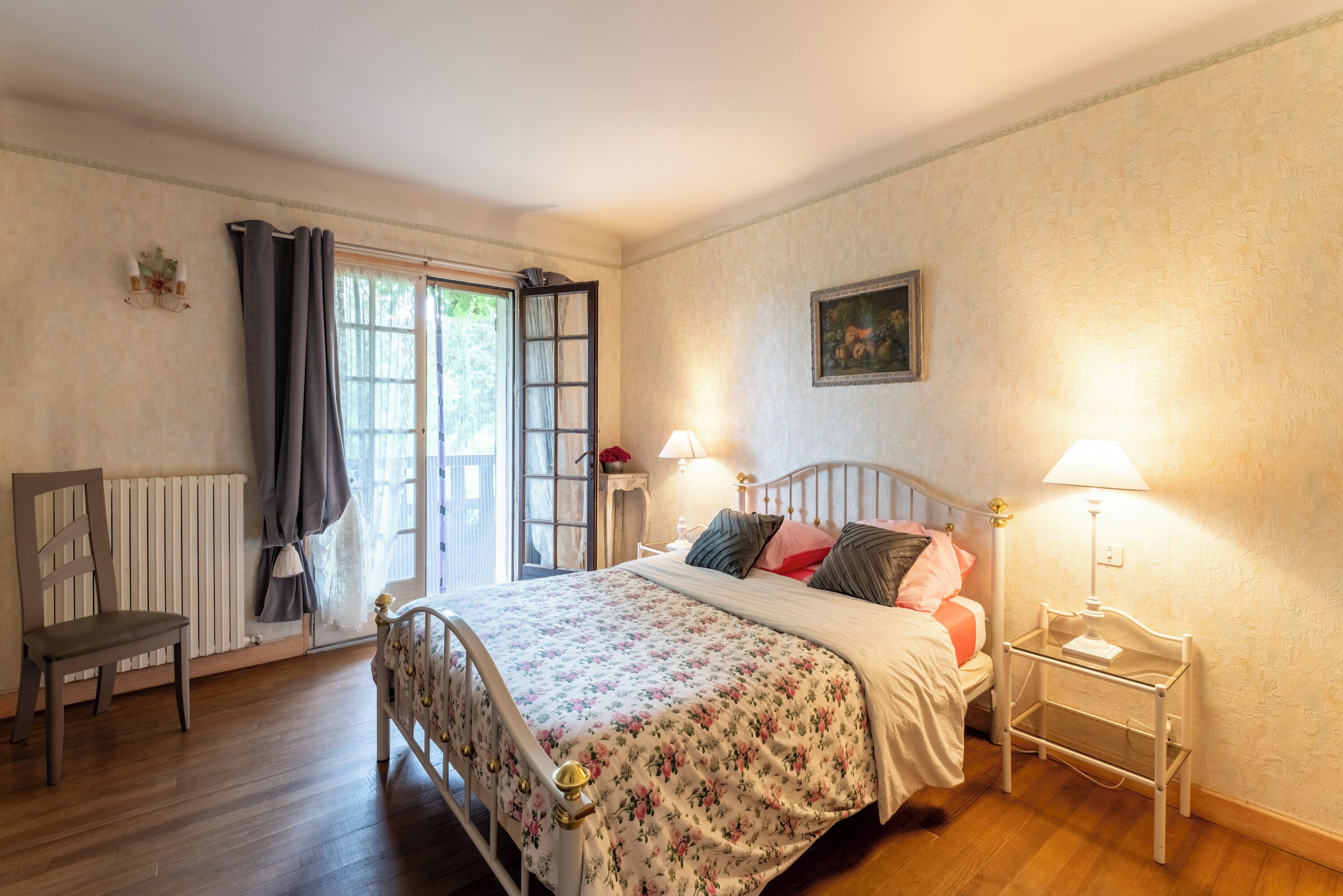 4 chambres, fer et planche à repasser, Wi-Fi gratuit, draps fournis