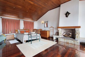 6 Schlafzimmer, Bügeleisen/Bügelbrett, kostenloses WLAN, Bettwäsche