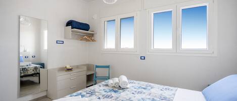 2 soverom, strykejern/-brett, wi-fi (inkludert) og sengetøy