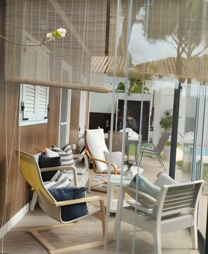 Interior - Holiday Home 'La Pinaleta' with Private Pool, Thermal Cover, Private Terrace & Wi-Fi (Chiclana de la Frontera)