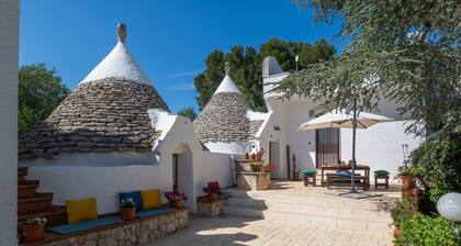 Villa 'Trulletti Gioia' mit privatem Pool, WLAN und Klimaanlage