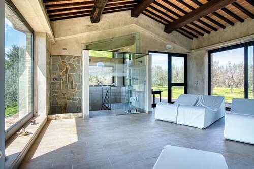 Villa 'Le Buccole Country House' avec vue sur les collines pérugines, Wi-Fi et air conditionné.