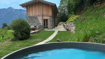 Bañera de hidromasaje exterior