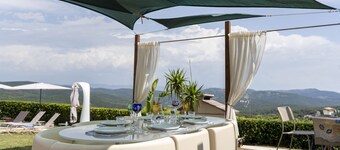 Villa with Private Pool, Wi-Fi and Air Conditioning