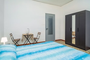 2 quartos, Wi-Fi de cortesia, roupa de cama