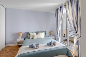 2 makuuhuonetta, silitysrauta/-lauta, ilmainen Wi-Fi, vuodevaatteet