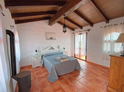 Villa 'Casa Fatima' with Sea View, Private Pool and Wi-Fi
