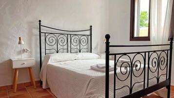 3 habitaciones, tabla de planchar con plancha y wifi gratis