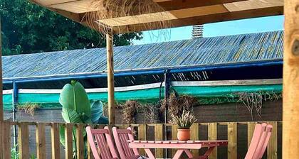 Petite maison "Coqueta Casita" avec terrasse privée, Wi-Fi et climatisation