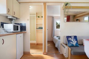 2 habitaciones, tabla de planchar con plancha y wifi gratis 