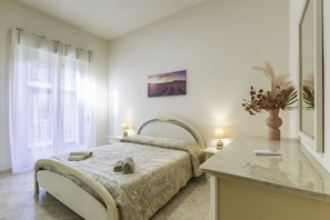 2 soverom, strykejern/-brett, wi-fi (inkludert) og sengetøy