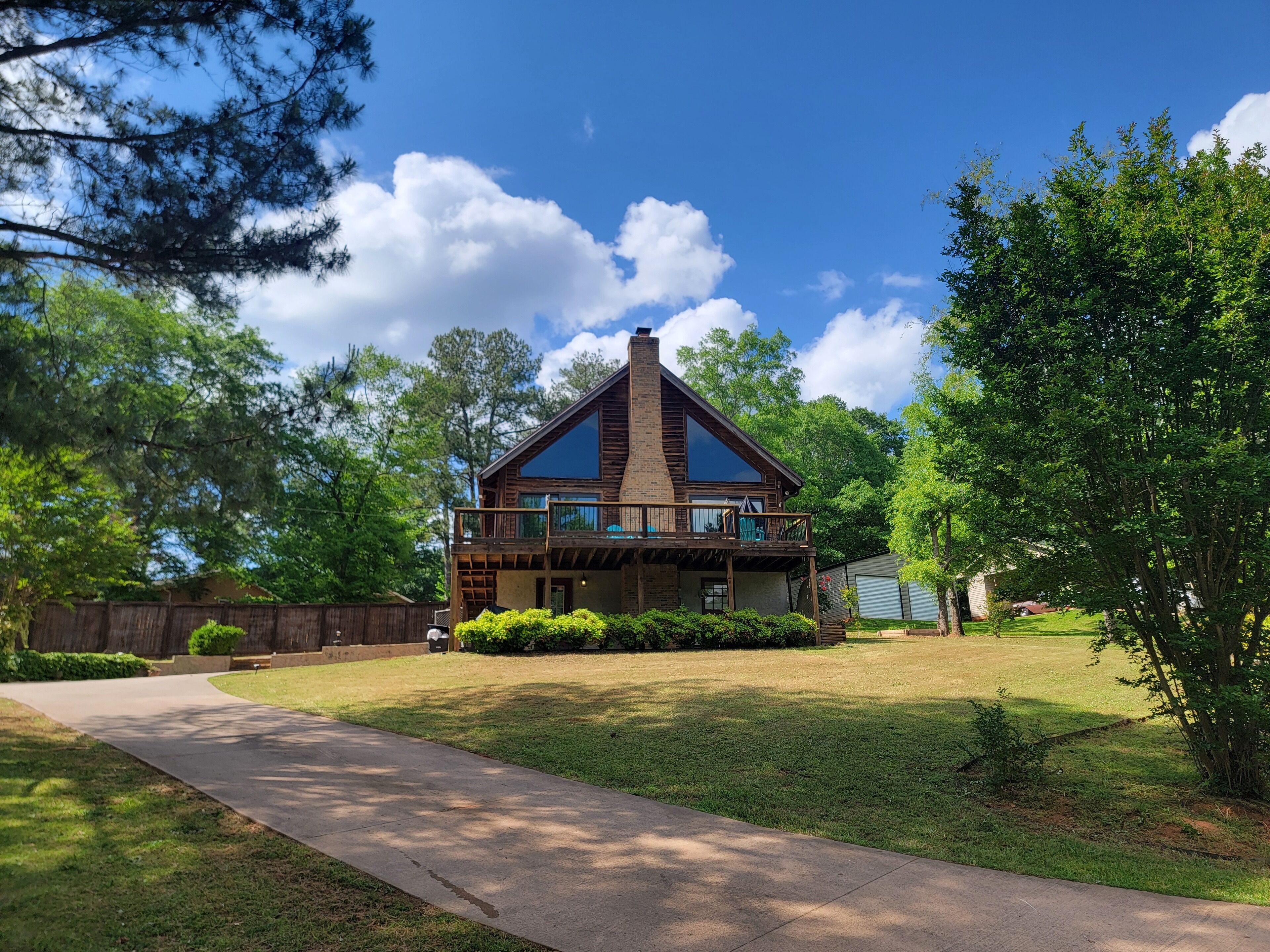 Gorgeous Lake House