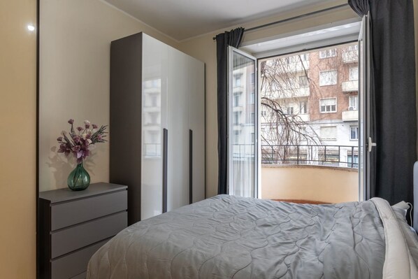 1 habitación, wifi y ropa de cama