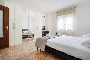 2 Schlafzimmer, Bügeleisen/Bügelbrett, WLAN, Bettwäsche