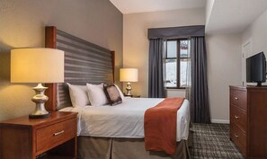 1 chambre, fer et planche Ă repasser, Wi-Fi, draps fournis