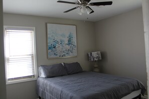 3 bedrooms, iron/ironing board, travel crib, free WiFi