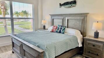 3 bedrooms, iron/ironing board, free WiFi, bed sheets