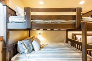 4 habitaciones, wifi gratis y ropa de cama 