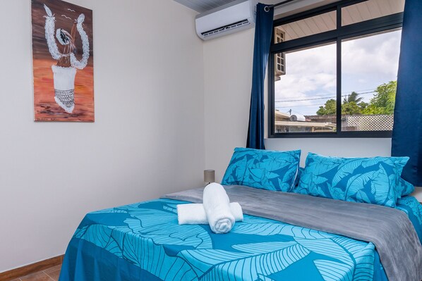 2 bedrooms, iron/ironing board, free WiFi, bed sheets