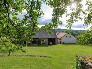 Exterior - 18 Century Bohemian Farmhouse by Interhome (Clunek)