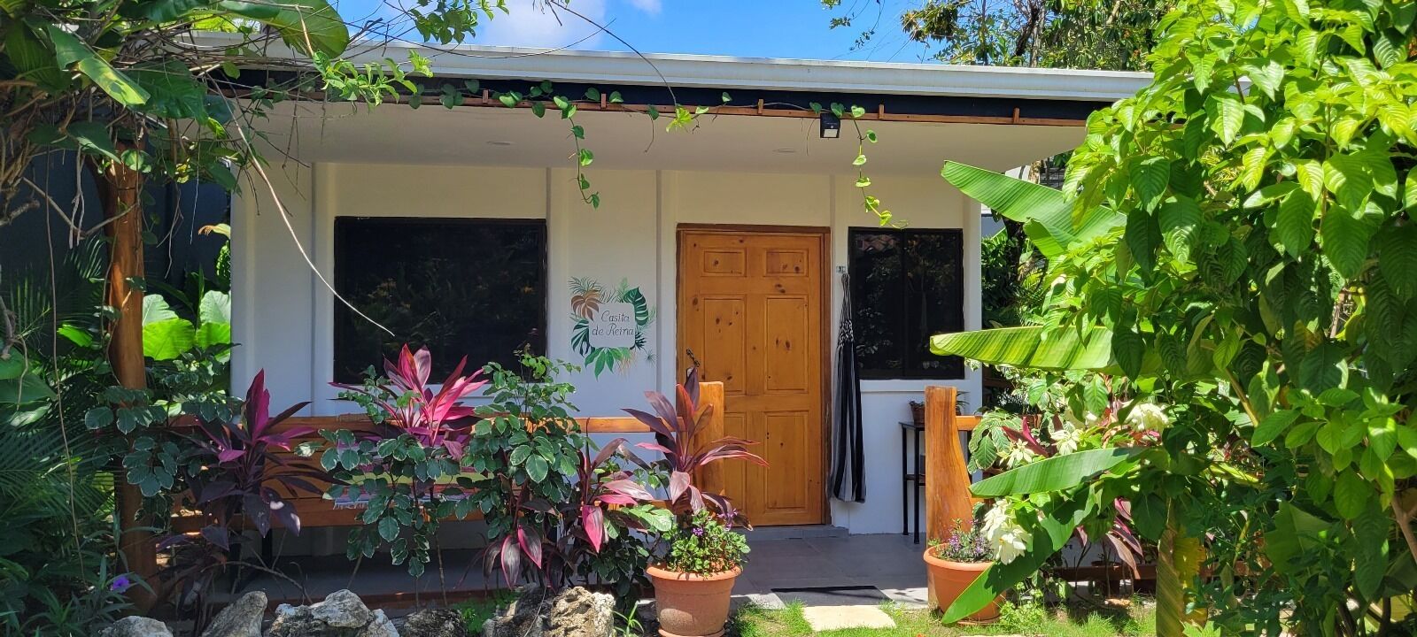 Design-Zimmer, Poolblick | Außendetails