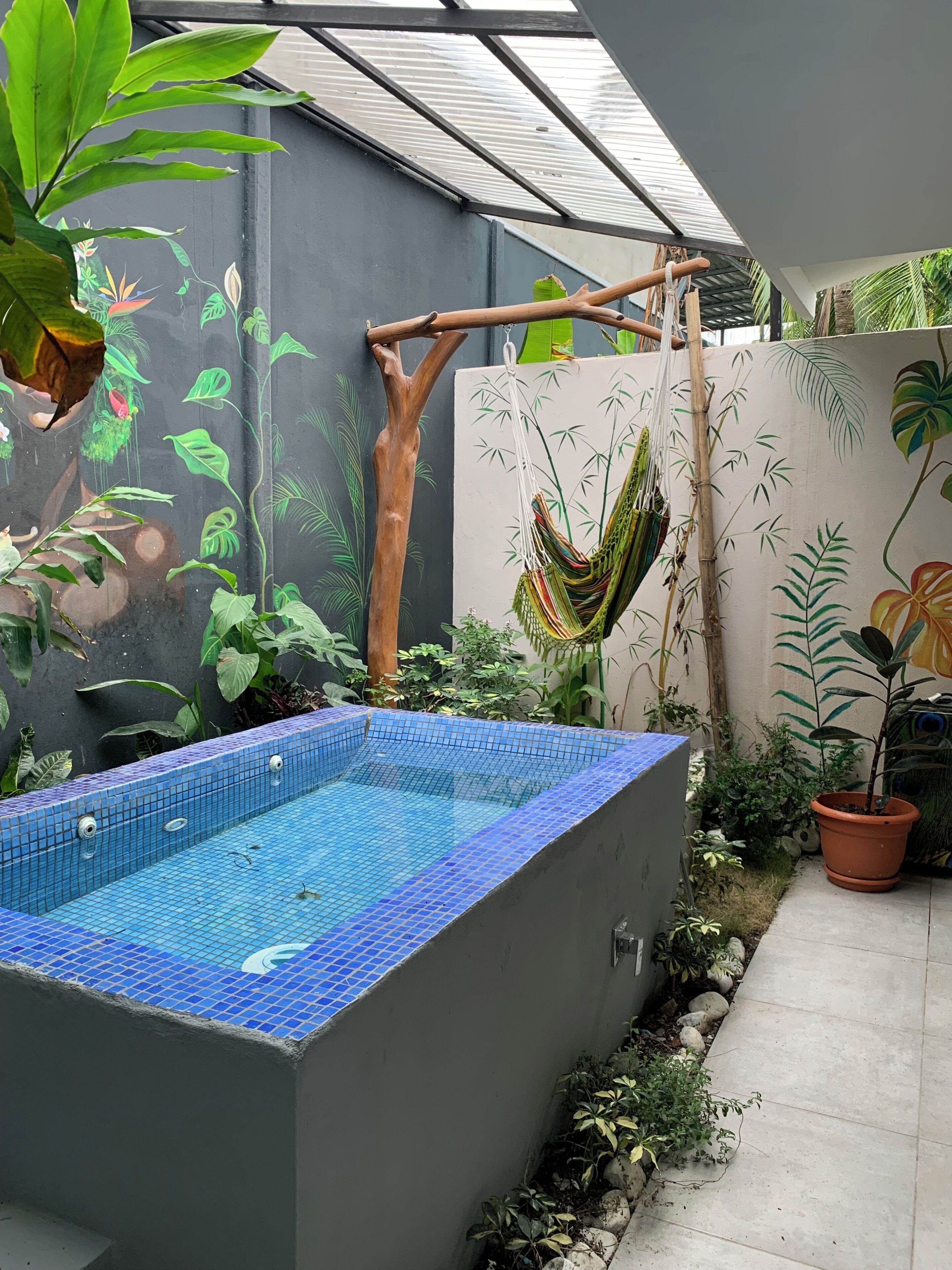 Bañera de hidromasaje exterior