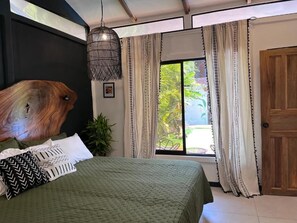 In-room safe, individually decorated, individually furnished - Mecca (Puerto Viejo de Talamanca)