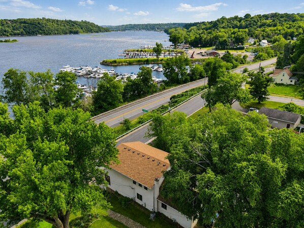 Aerial view - Spacious light-filled house near Stillwater - The Stone's Throw Riverhouse (Stillwater)