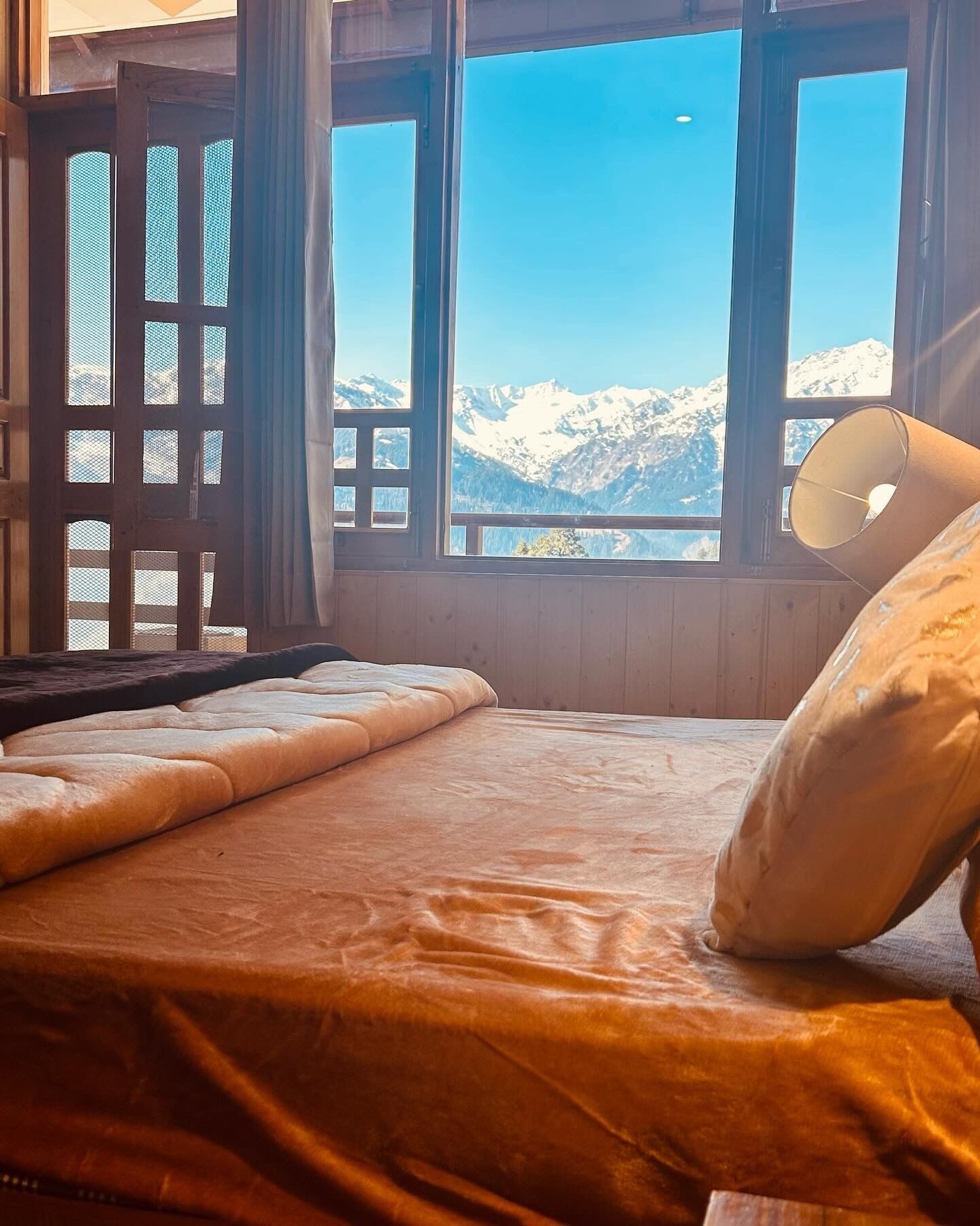 7 bedrooms, free WiFi, bed sheets