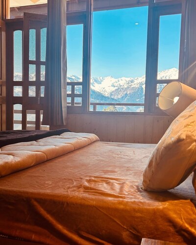 The Ivy Mansion Sethan
One of the best hotels in Sethan 9459413016