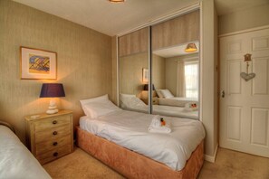 2 chambres, bureau, fer et planche à repasser, Wi-Fi