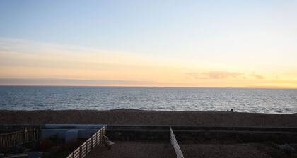Amazing View | Beachfront 3BR | 5Beds | 7 Guest