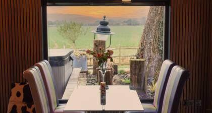 The Cow Shed * WOW Factor Countryside Retreat