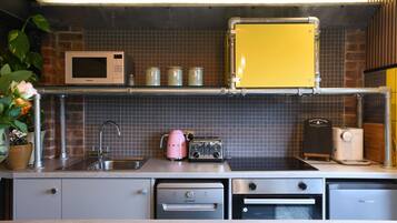 Fridge, microwave, high chair, kitchen islands