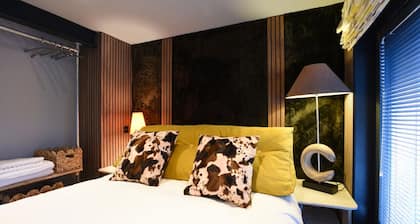 The Cow Shed * WOW Factor Countryside Retreat