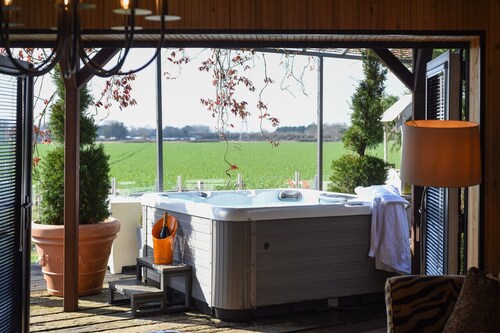 The Pig Sty * WOW Factor Countryside Retreat