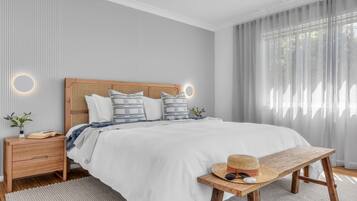 3 bedrooms, iron/ironing board, Internet, bed sheets
