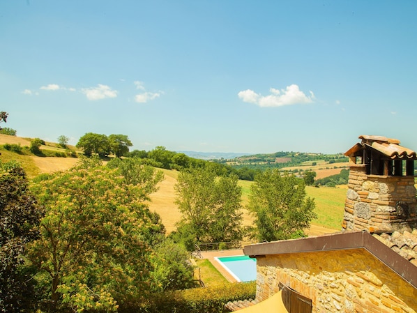 Pool - Tra Cielo e Terra by Interhome (Todi)