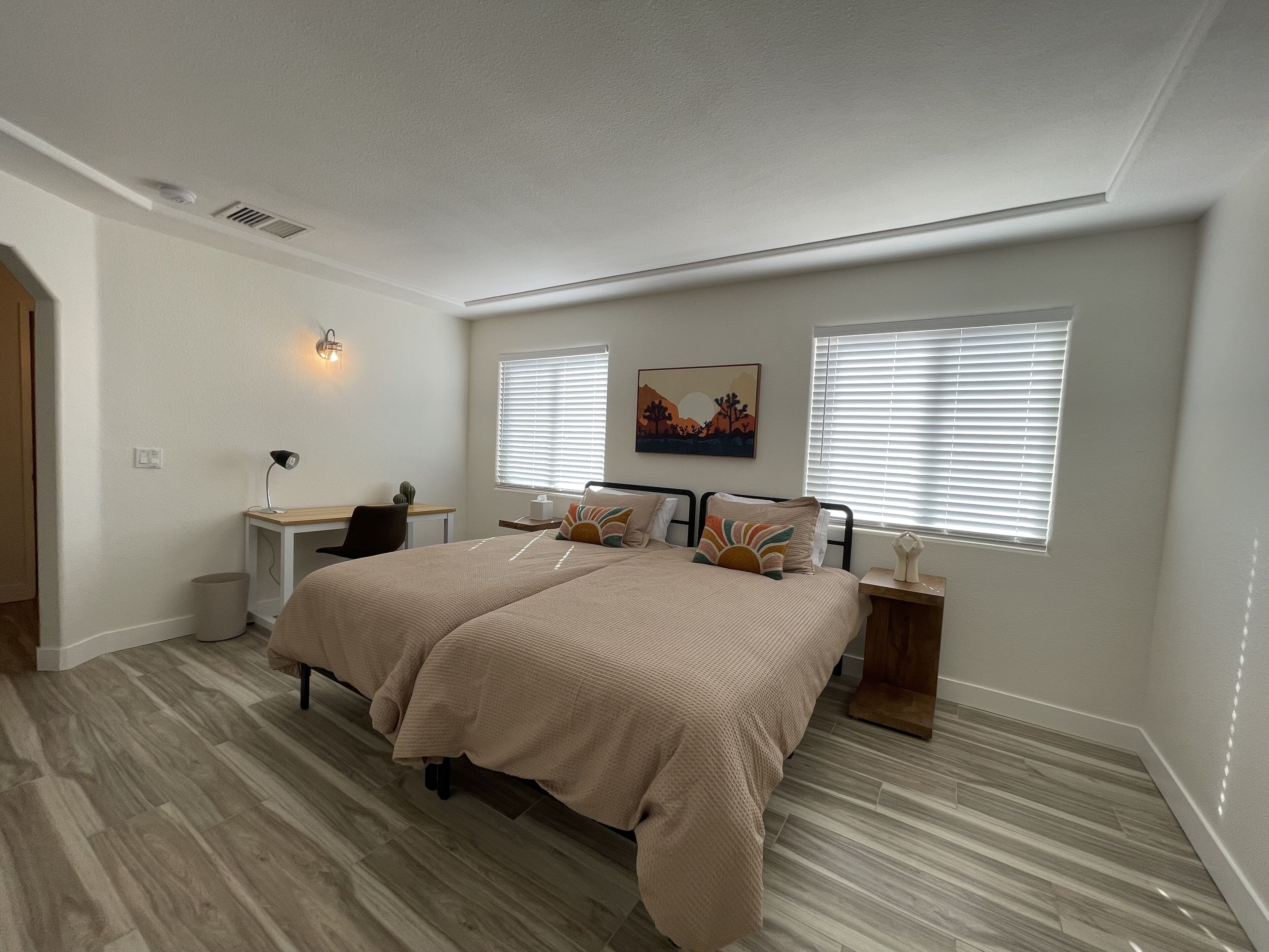 1 chambre, bureau, fer et planche à repasser, Wi-Fi gratuit